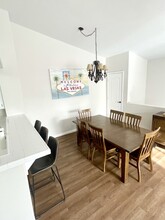 1505 Truett St, Unit 202 in Las Vegas, NV - Building Photo - Building Photo