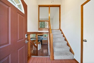 9394 SE Mason Cir in Milwaukie, OR - Building Photo - Building Photo