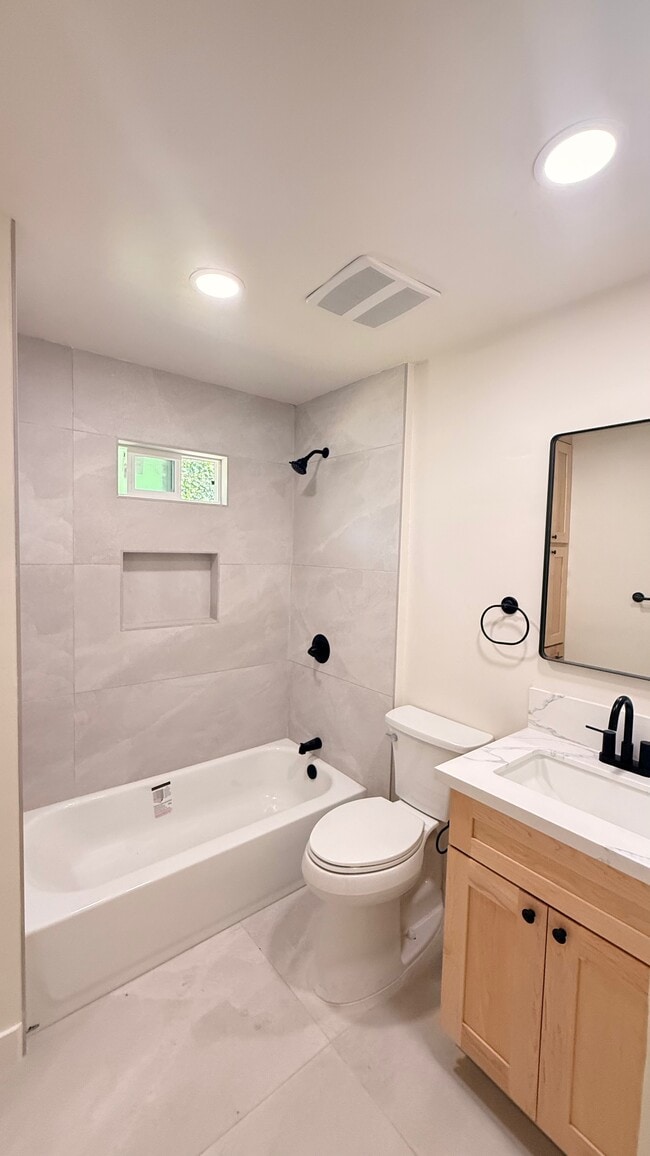 288 Homer Ave in Ventura, CA - Building Photo - Building Photo