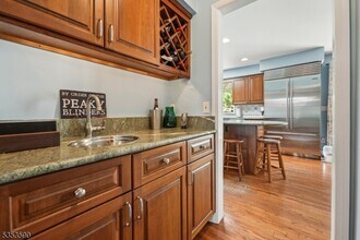 7 Woods Ln in Chatham, NJ - Building Photo - Building Photo