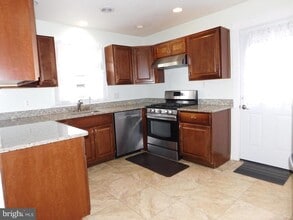 8428 Aubrey Dr in Manassas, VA - Building Photo - Building Photo