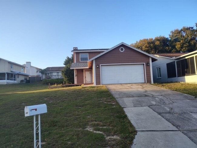 664 Lake Dexter Cir in Winter Haven, FL - Building Photo - Building Photo