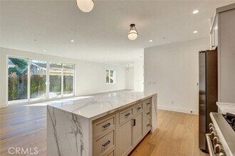 1688 N Sierra Bonita Ave in Pasadena, CA - Building Photo - Building Photo