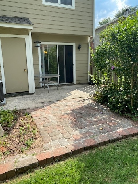 6042 Heath Valley Rd in Charlotte, NC - Foto de edificio - Building Photo