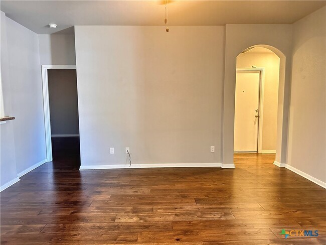 417 Capistrano Dr in San Marcos, TX - Building Photo - Building Photo