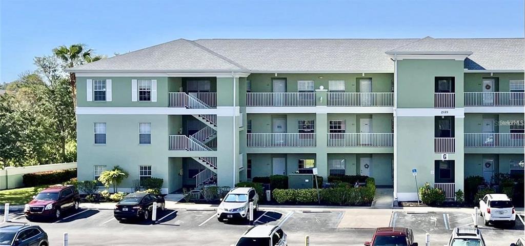 2121 Heron Lake Dr in Port Charlotte, FL - Building Photo