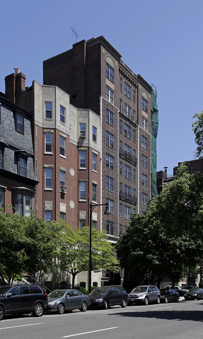 282 Beacon St in Boston, MA - Foto de edificio - Building Photo