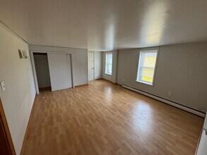 10 Portland St in South Berwick, ME - Building Photo - Building Photo