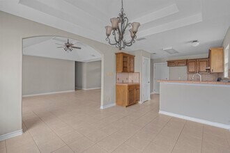 3814 Sandcliff Dr in Laredo, TX - Building Photo - Building Photo