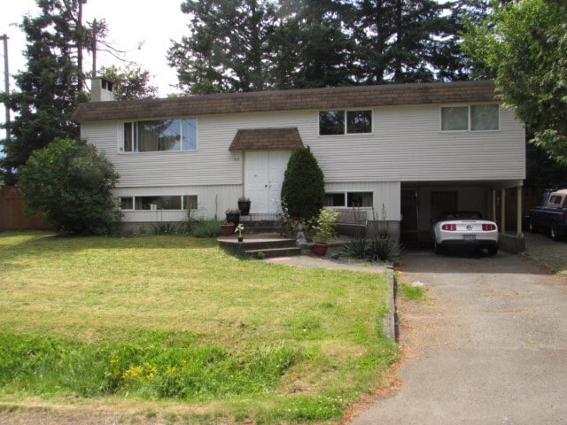 100 Eagle Crescent in Nanaimo, BC - Building Photo