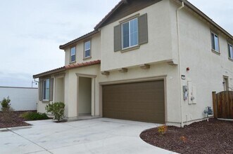2019 Grinnell Ct in Lathrop, CA - Building Photo - Building Photo