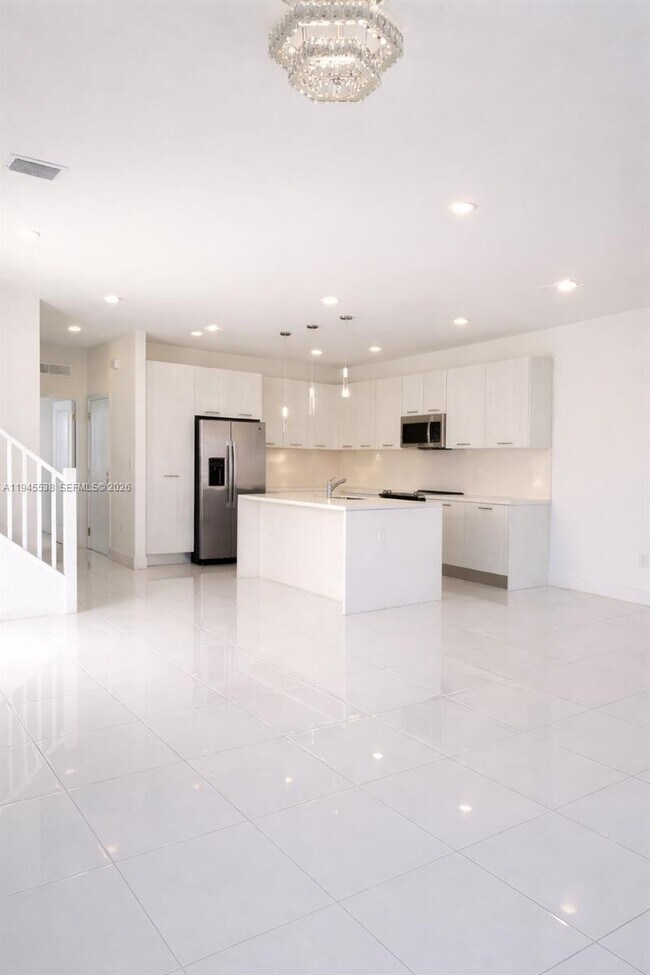 15808 SW 136 Way in Miami, FL - Building Photo - Building Photo