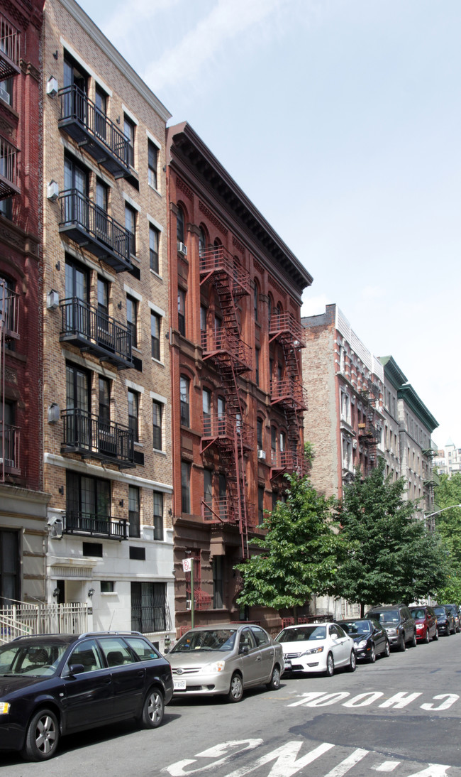 306-308 W 114th St in New York, NY - Foto de edificio - Building Photo