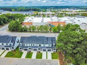 6104 Fox Rd in Raleigh, NC - Building Photo - Building Photo