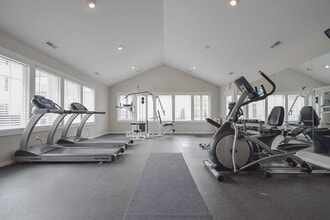 Enclave at Albany Park in Westerville, OH - Foto de edificio - Building Photo