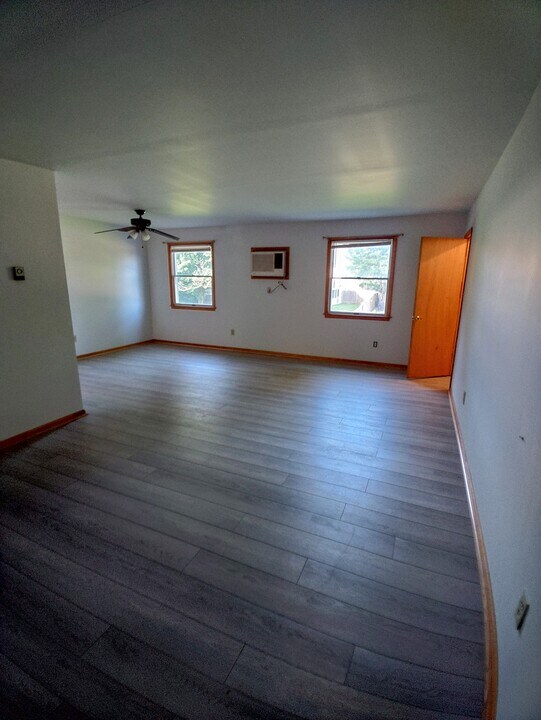 131 Crystal Rd, Unit #5 in Colmar, PA - Foto de edificio