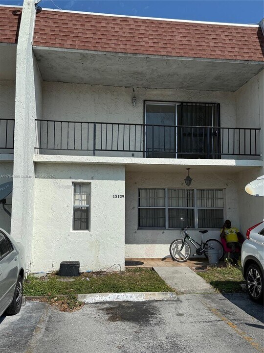 15139 NE 6th Ave in Miami, FL - Building Photo