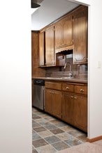 Boulevard 100 Apartments in St. Louis Park, MN - Building Photo - Building Photo