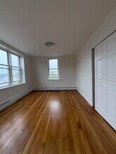972 Broadway in Bayonne, NJ - Building Photo - Building Photo