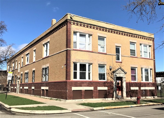 1966 S Trumbull Ave in Chicago, IL - Building Photo - Building Photo