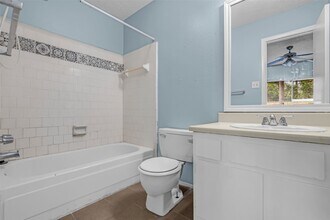 4830 Hickorygate Dr in Spring, TX - Building Photo - Building Photo