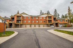 6670 N Spurwing Loop in Coeur d'Alene, ID - Building Photo