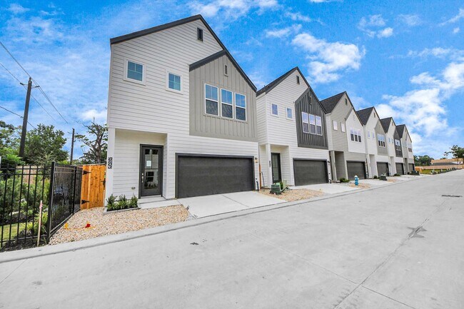 6506 Old Olive Tree Dr in Houston, TX - Building Photo - Building Photo