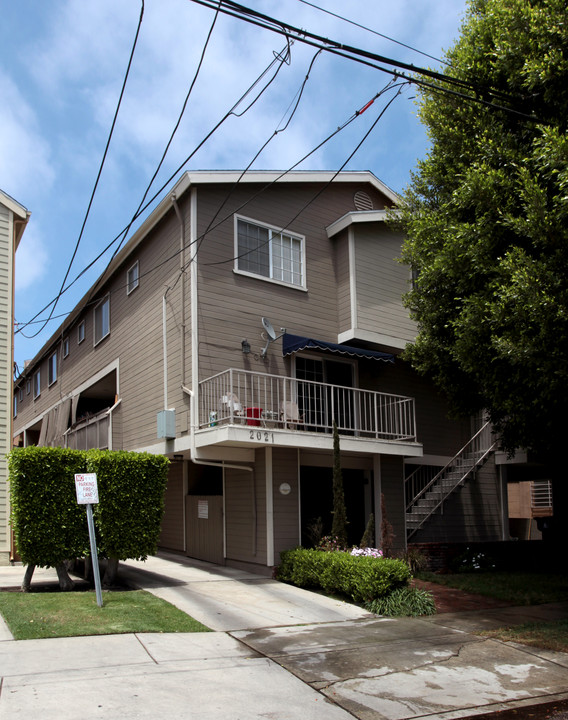 2021 E 3rd St in Long Beach, CA - Foto de edificio