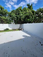 10201 SW 175th St-Unit -2 in Miami, FL - Building Photo - Building Photo