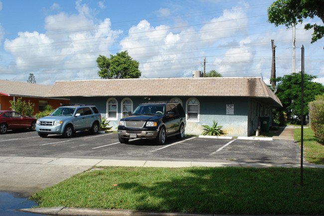 541 Kathy Ln in Margate, FL - Building Photo - Building Photo