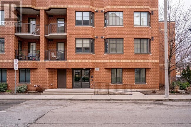 47 Caroline St N in Hamilton, ON - Building Photo - Building Photo