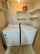 4600 Grand Ave, Unit A6 in Davenport, IA - Building Photo - Building Photo