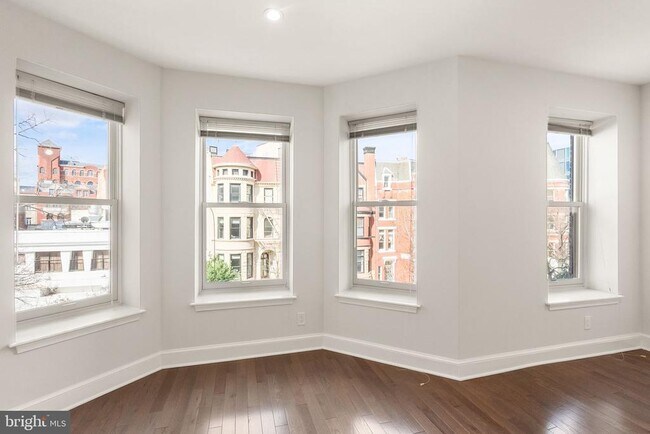 property at 1733 20th St NW