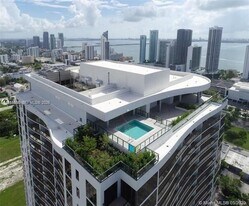 1600 NE 1st Ave in Miami, FL - Building Photo
