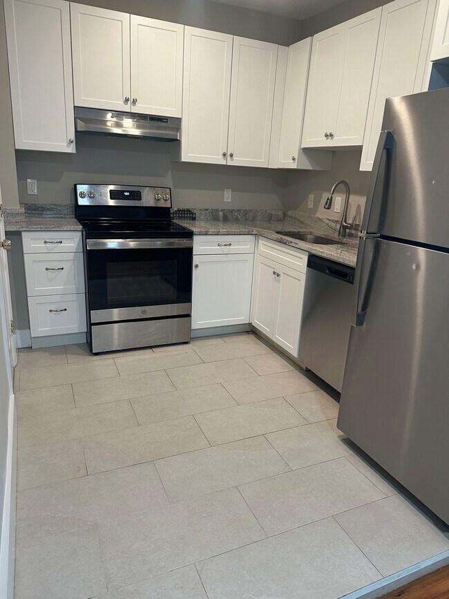 property at 7 Greenville St