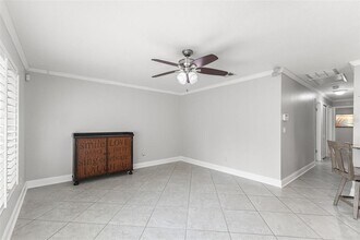 3059 Hickory Dr in Largo, FL - Building Photo - Building Photo