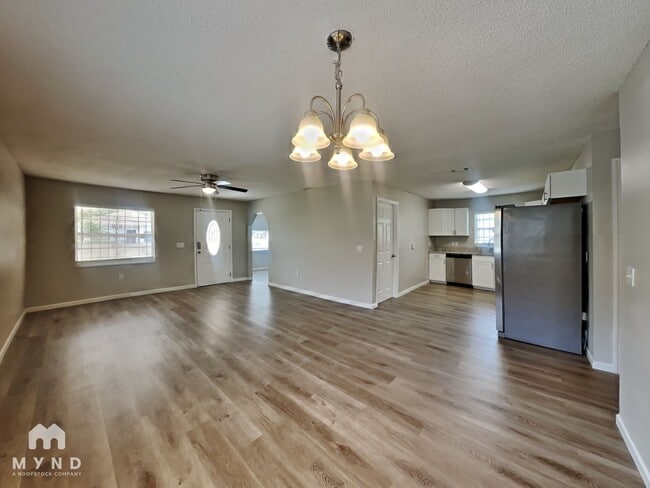 2608 32nd Village Ave in Tampa, FL - Building Photo - Building Photo