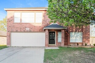 2801 Yukon Dr in Corinth, TX - Building Photo