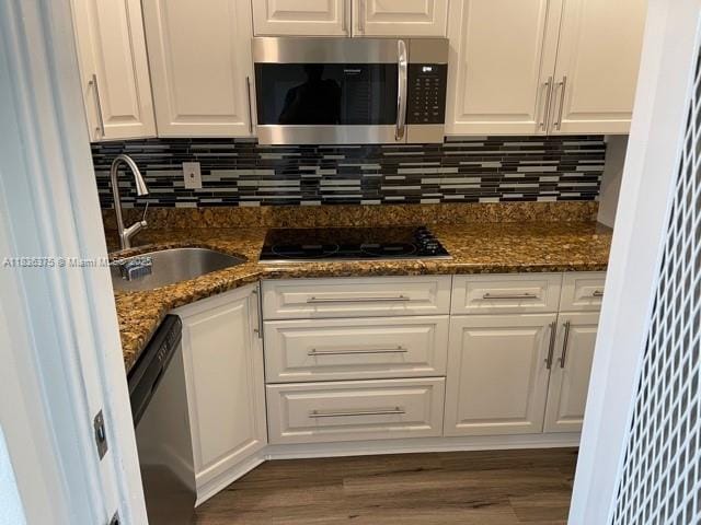 property at 541 Blue Heron Dr