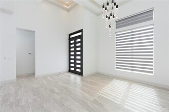 9801 N 24th St in McAllen, TX - Building Photo - Building Photo