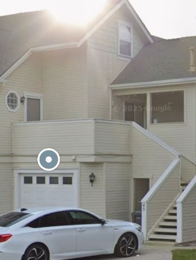 property at 41 Thomas Ct