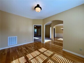 195 Hampshire Court in Raeford, NC - Building Photo - Building Photo