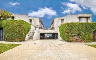 9313 National Blvd in Los Angeles, CA - Building Photo