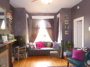1841 N Kedzie Ave-Unit -2F in Chicago, IL - Building Photo - Building Photo