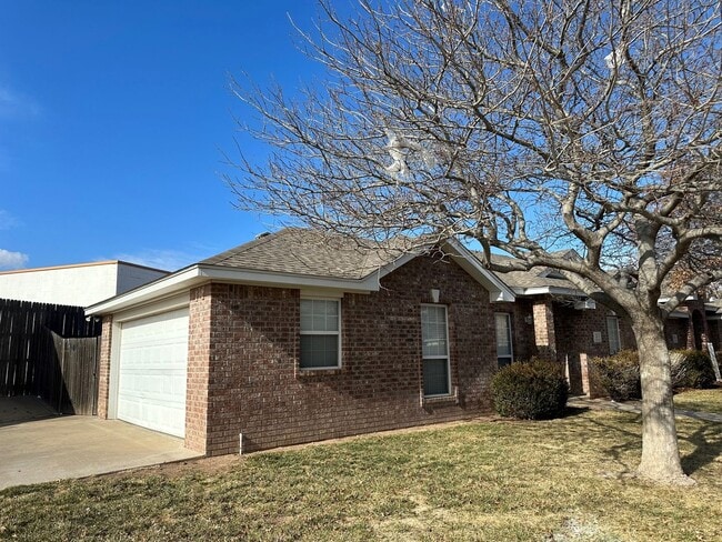 3200 Hansford Dr in Amarillo, TX - Building Photo - Building Photo