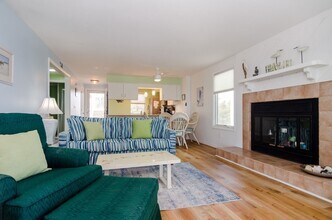 2102 Surfrider Ct in Kure Beach, NC - Building Photo - Building Photo