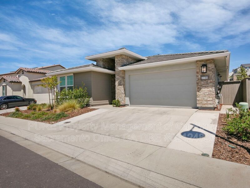 3190 Highgate Ter Lp in Folsom, CA - Building Photo