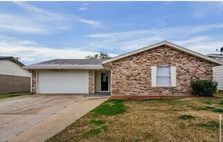 423 Southlake Dr in Forney, TX - Building Photo