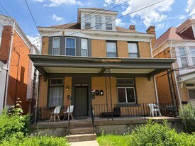 836 Collins St, Unit 1 in Pittsburgh, PA - Building Photo