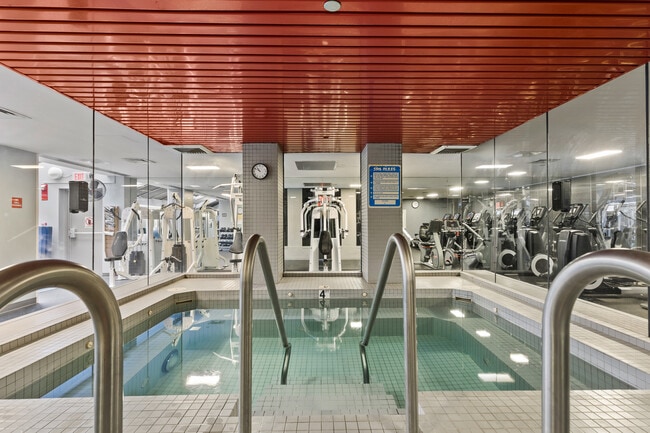 1530 Key Blvd, Unit 617 in Arlington, VA - Building Photo - Building Photo